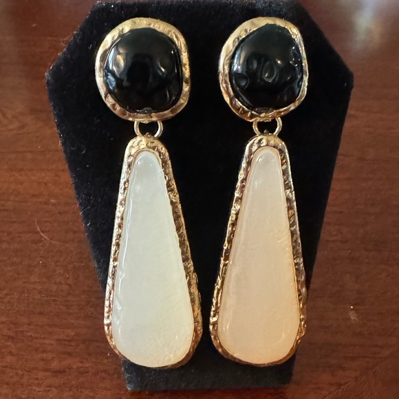 Geometric, Retro Teardrop Large Black, Hold, Cream Pendant Dangling Earrings - Picture 5 of 7